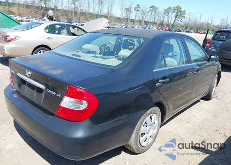 2002 Toyota Camry Le from USA, damaged, VIN 4T1BE32K82U106598